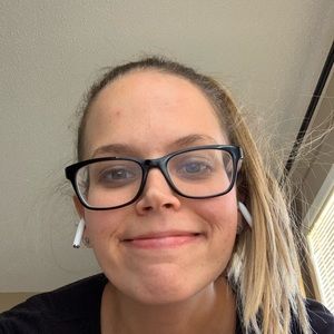 Meet your Posher, Carlee